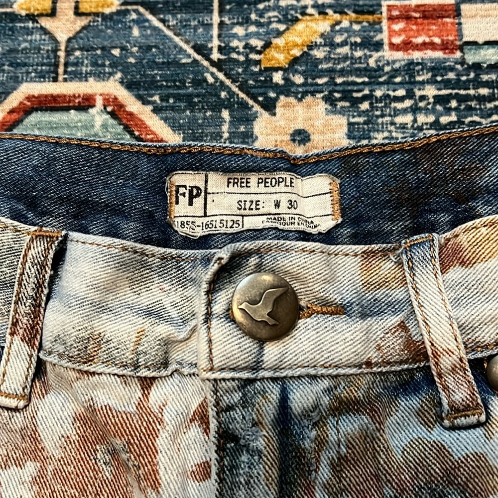 Free People Floral Light Blue Denim Cutoff Shorts - Picture 2 of 3